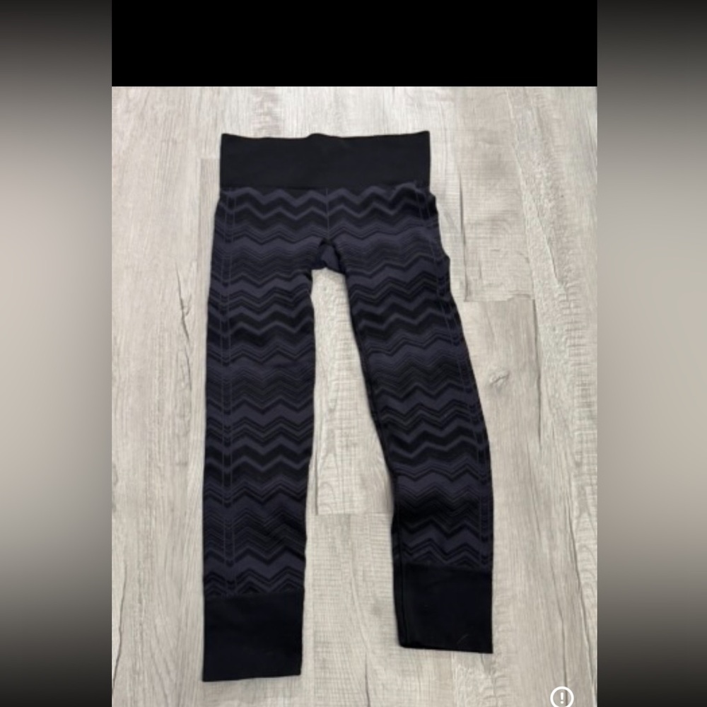 Lululemon Athletica Navy Zigzag Leggings